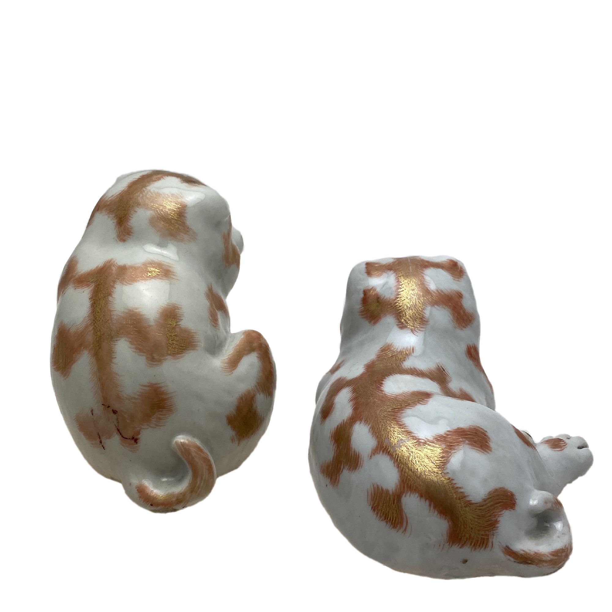 VENDU/SOLD apon, deux petits chiens, porcelaine de Kutani, 19me sicle
