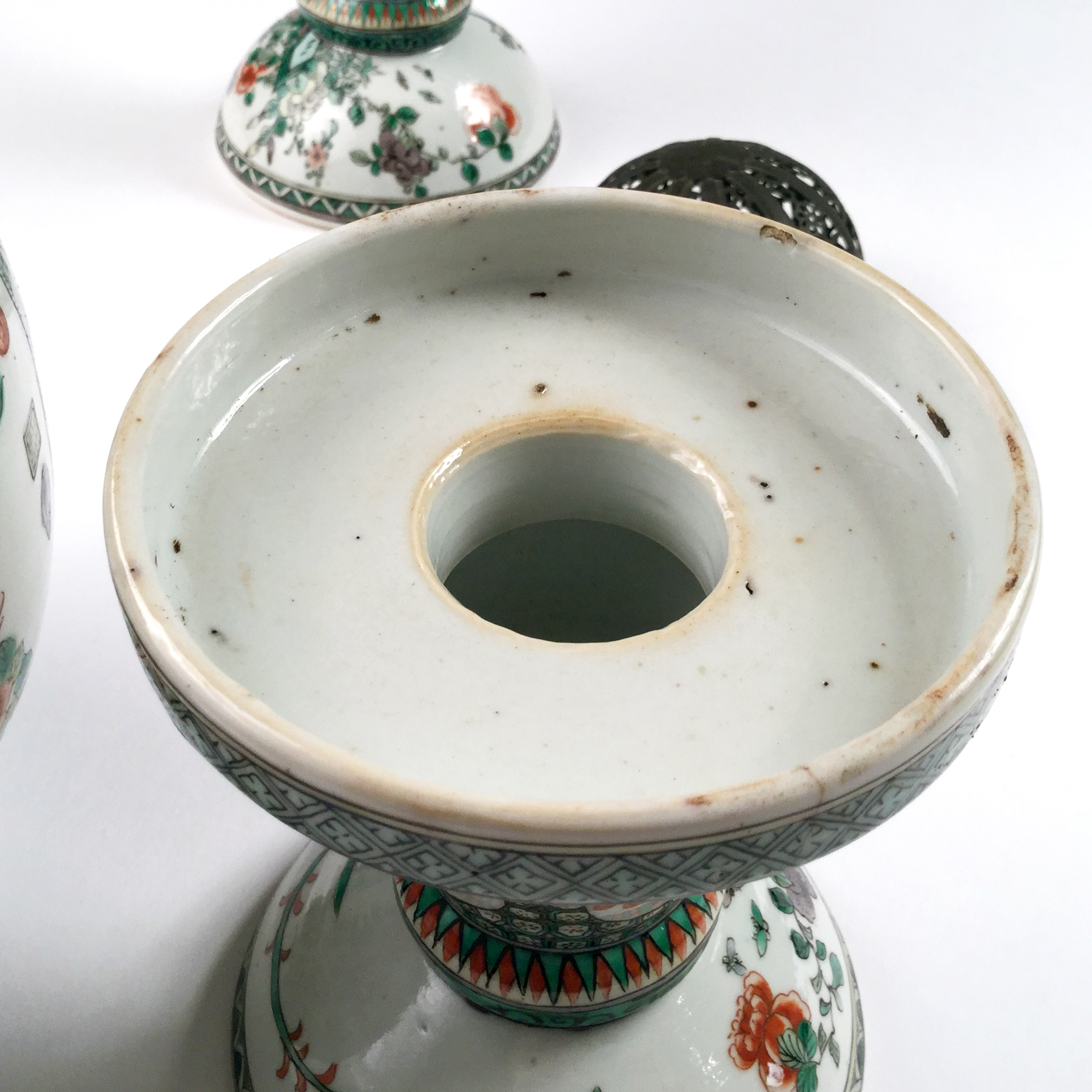 Chine, paire de lanternes en porcelaine, 19me sicle