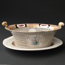 CHINE DE COMMANDE, Panier et son Support, Vers 1800.