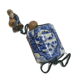 Japan, porcelain inro by Nishimura Hozen (Eiraku Zengoro XI) (1795-1854)