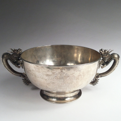 Chine, Grande coupe en Argent par Luen Wo 1904