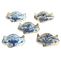 Vendu/Sold Chine, 5 plats ko-sometsuke, Epoque Ming, période Tianqi 1621-1627