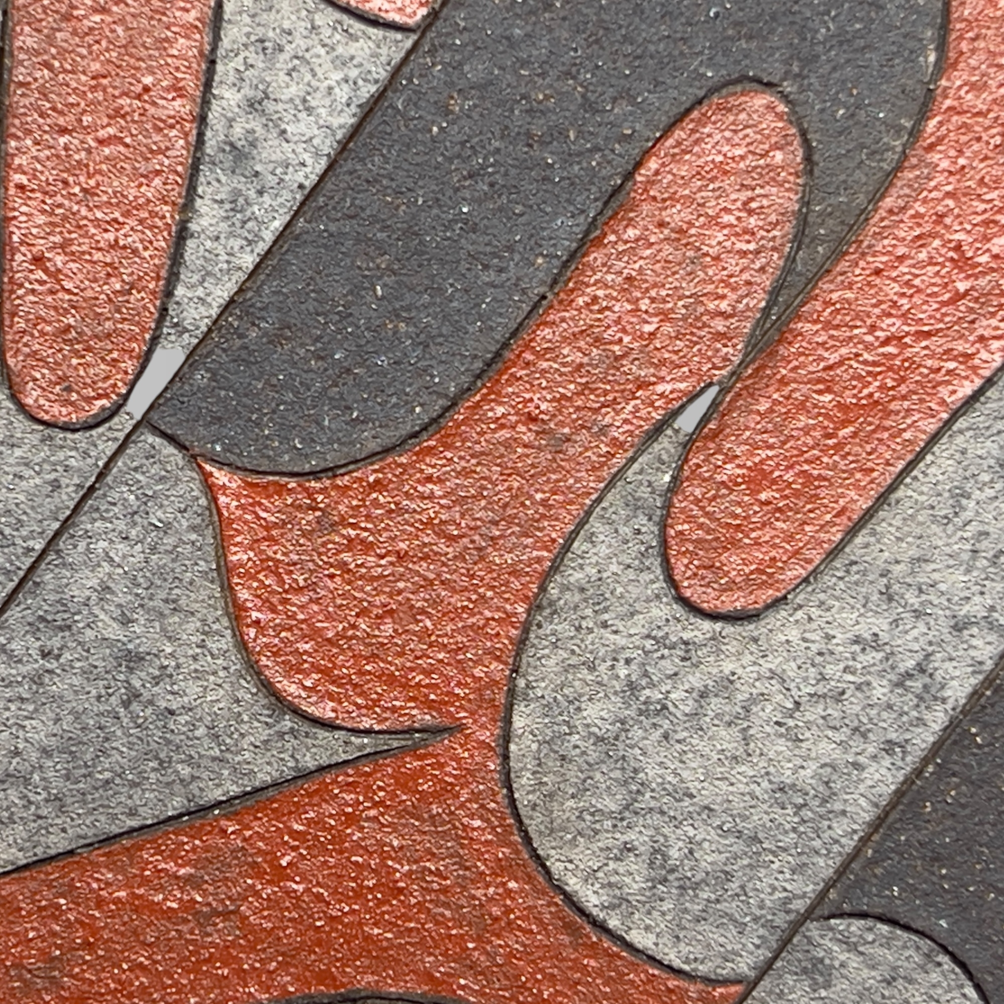 Plaque en cramique grave et maille, Asano Masaru, vers 1980.