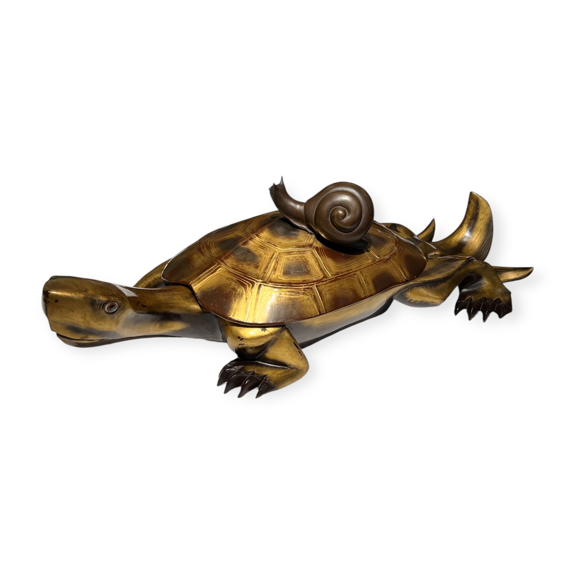 Bote  confiserie japonaise en laque, en forme de tortue, XIXe sicle