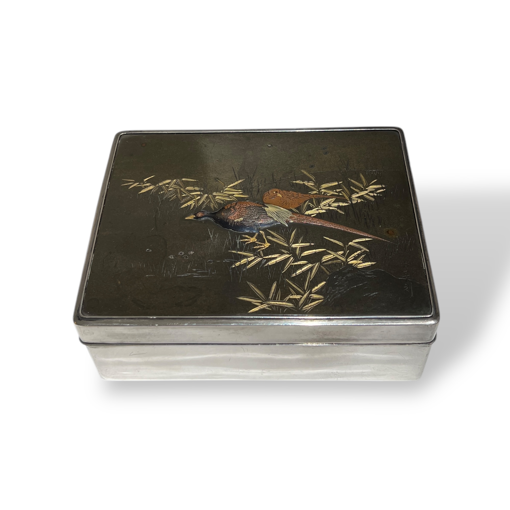 Boite signe Katsutoshi Koku, Japon, poque Meiji 1868 -1912