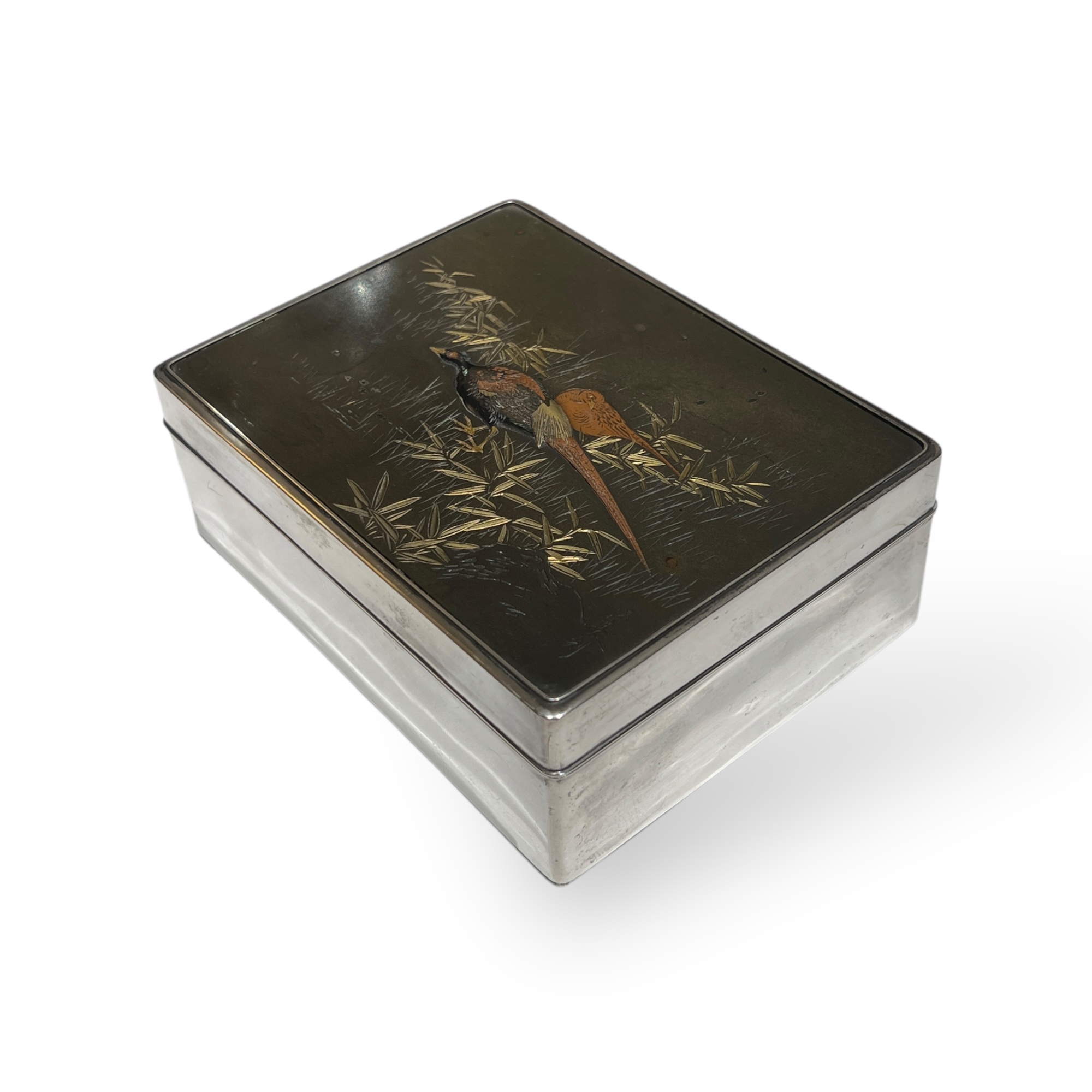 Boite signe Katsutoshi Koku, Japon, poque Meiji 1868 -1912
