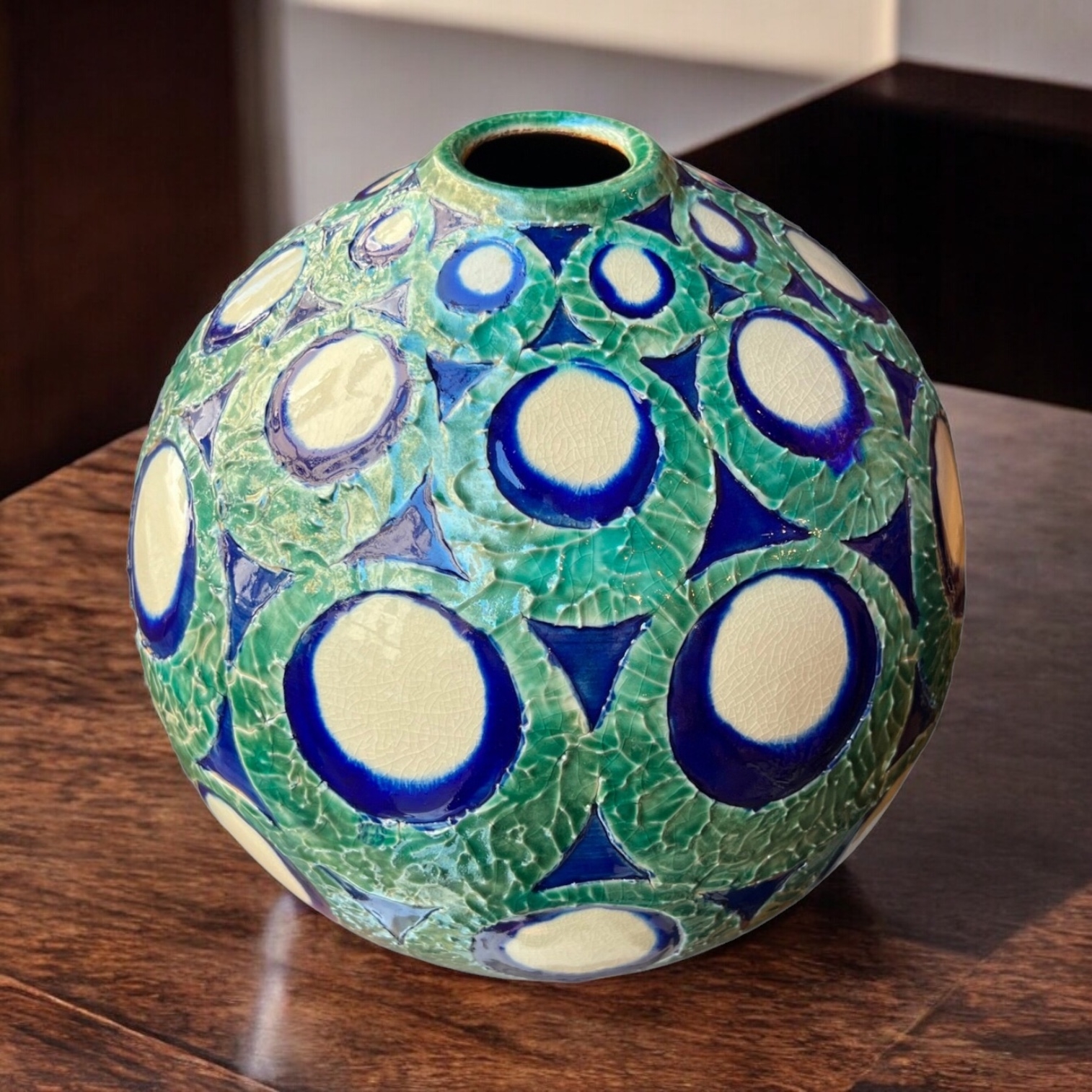 Vase boule par Kanzan Shinkai, Japon, vers 1940