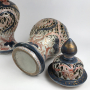Vendu/Sold Paire de vases en porcelaine d'Arita, Japon poque Edo, circa 1664-1700