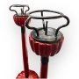 Japon  Paire de bougeoirs shokudai en laque rouge profond, poque Meiji, XIXe sicle